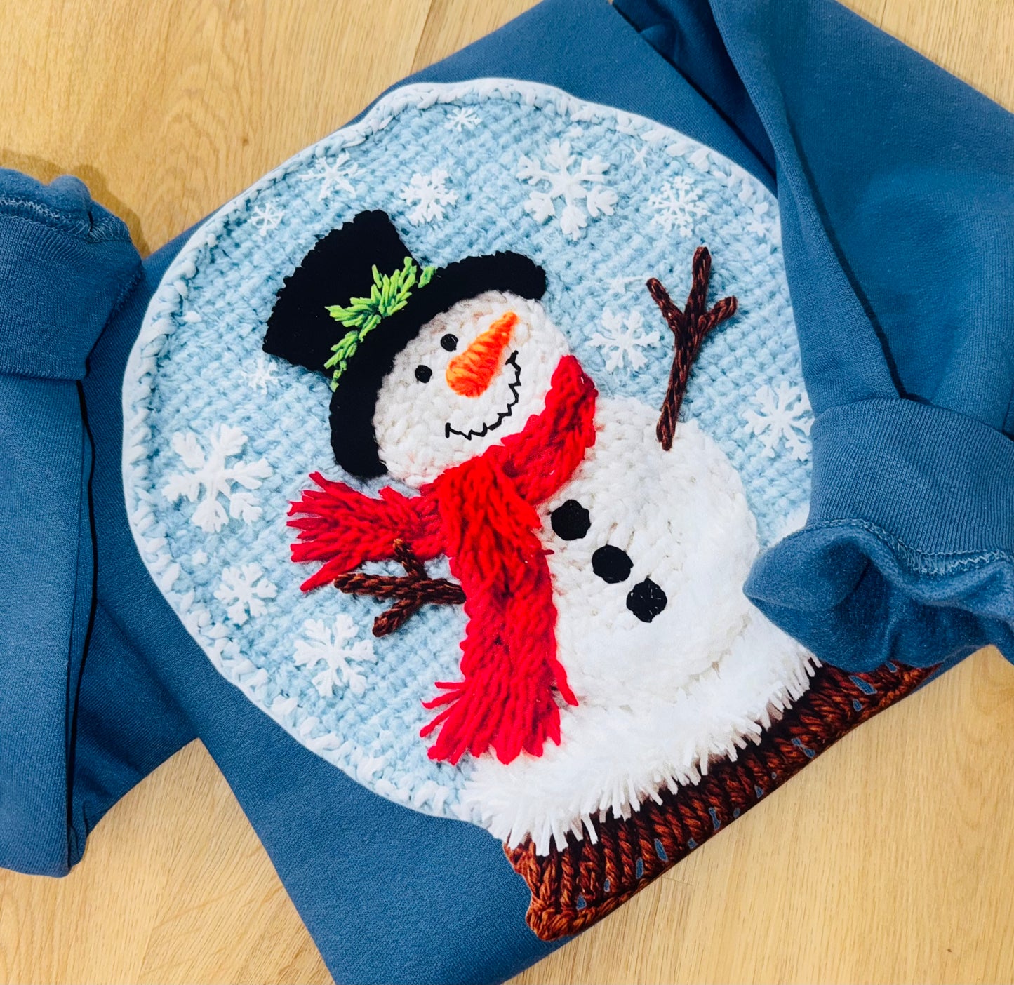 Faux Yarn Snowglobe Crewneck TAT 3 WEEKS