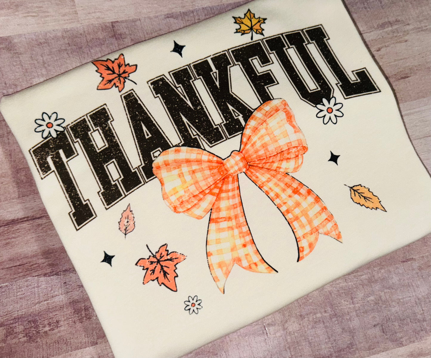 Thankful bow tee TAT 3 WEEKS