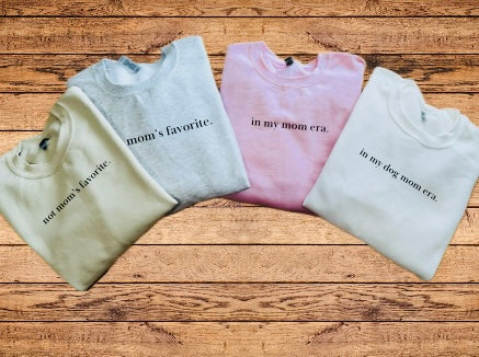 Personalized minimalistic crewneck TAT 3 WEEKS