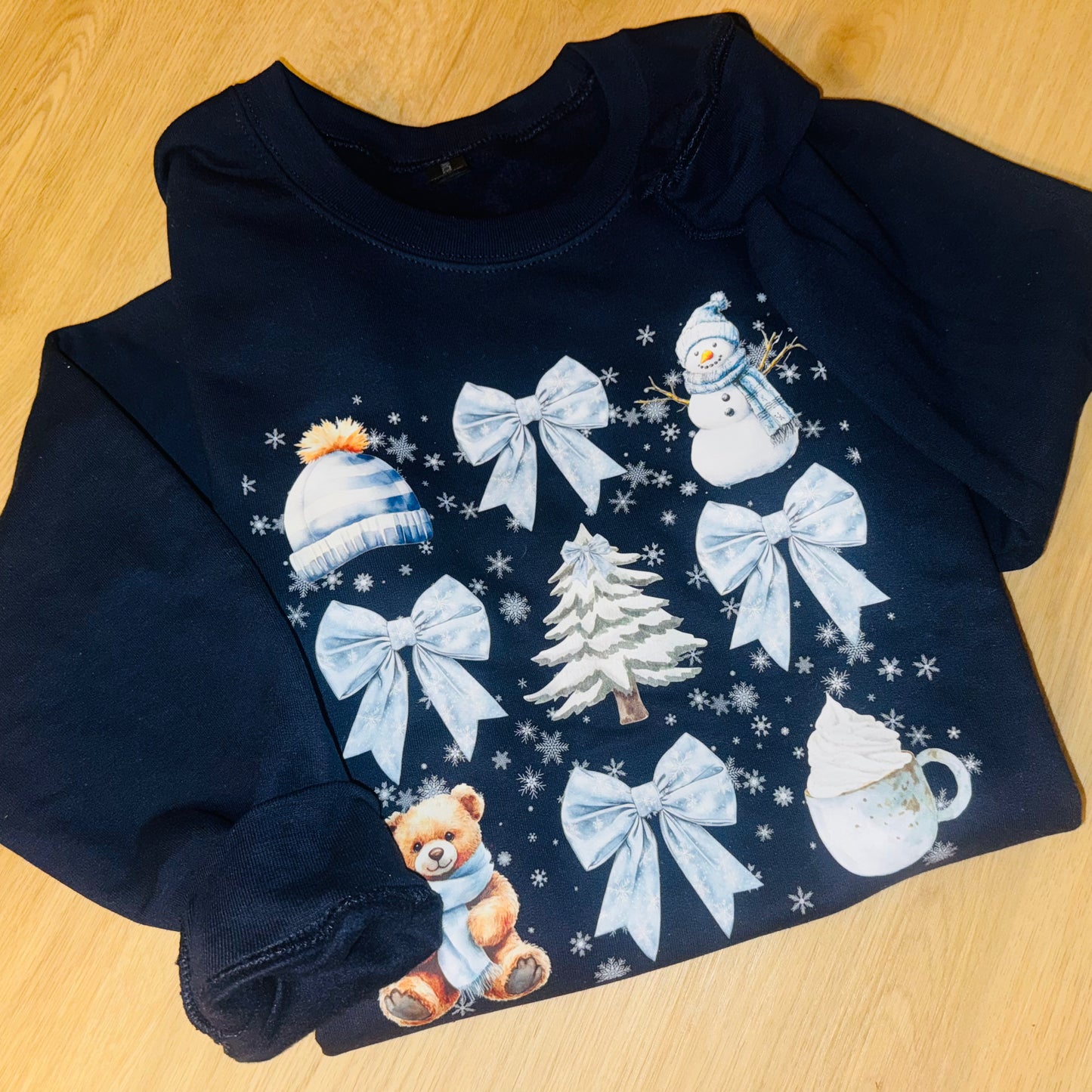 Bows and Bears Crewneck TAT 3 WEEKS