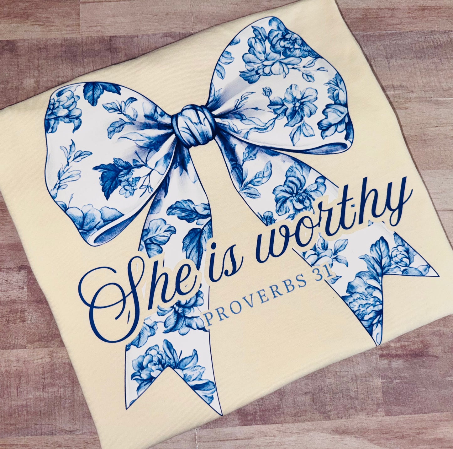 She is worthy bow tee TAT 3 WEEKS