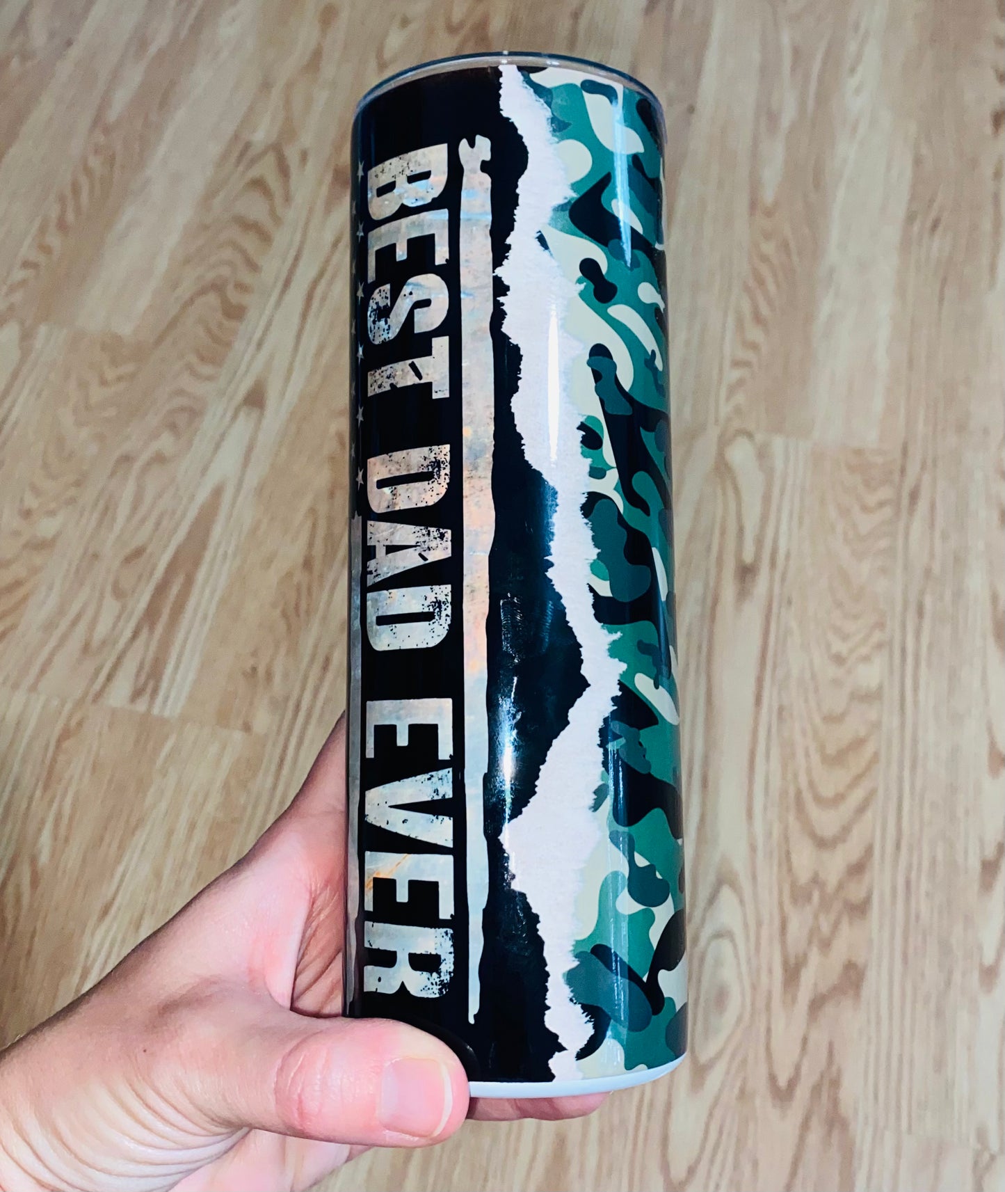 Best dad ever camo Tumbler