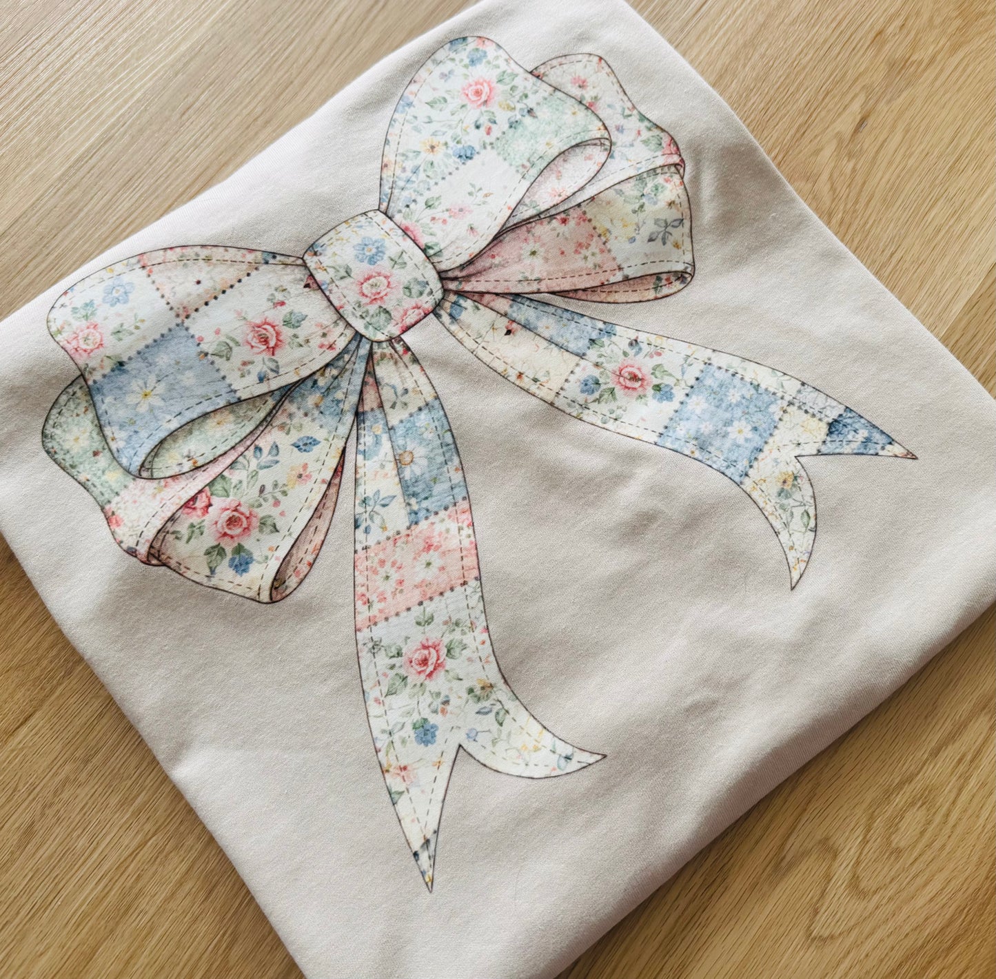 Patchwork Bow tee TAT 3 WEEKS